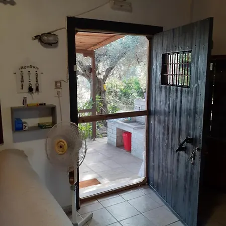 κτήμα παπαδημητρίου, Papadimitriou Retreat 2 Дом отдыха